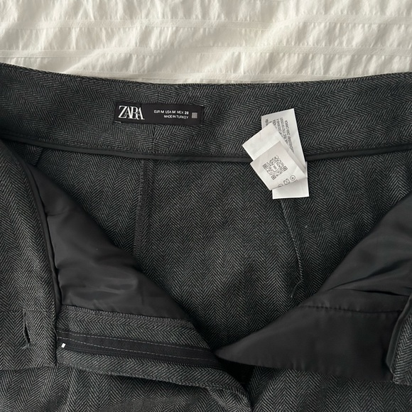 Zara pants - Picture 3 of 3